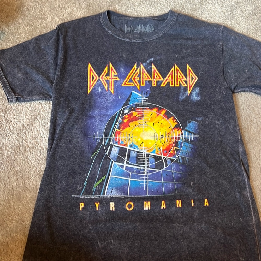 Def Leppard Tee